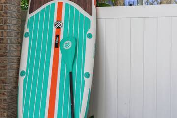 Surfing/boogie boarding