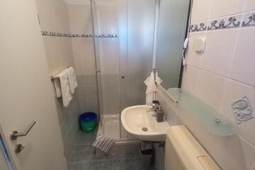 Photo 51