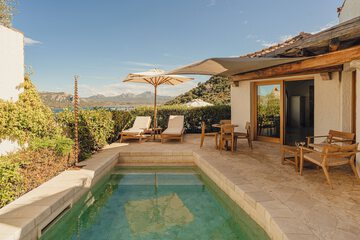 Private pool