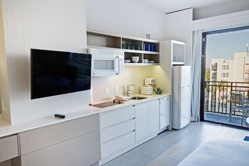 Private kitchenette