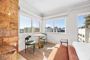 Room 38 of 100
