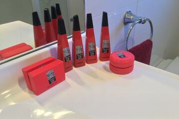Bathroom amenities