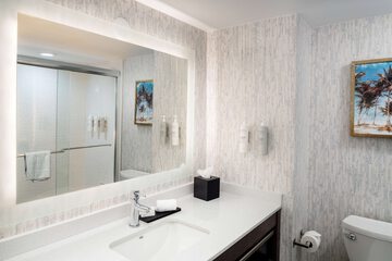 Room 40 of 76