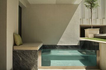 Private pool