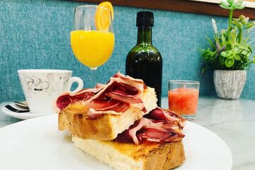 Breakfast meal