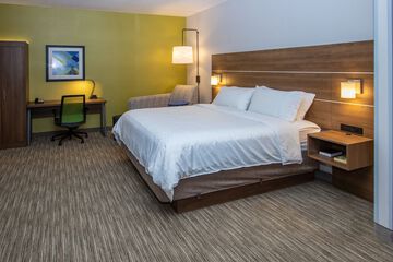 Room 119 of 135