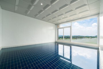 Private pool