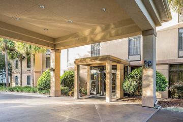 Comfort Inn University