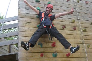 Ropes course (team building)