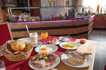 Breakfast area