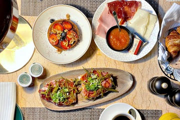 Breakfast meal