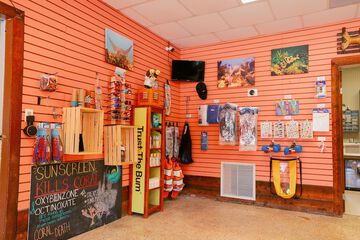 Gift shop