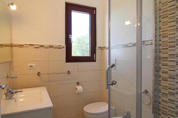 Photo 63