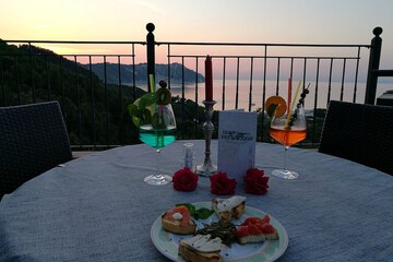 Couples dining