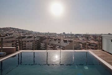 Rooftop pool