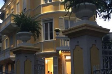 Front of property - evening/night