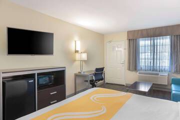 Room 14 of 32