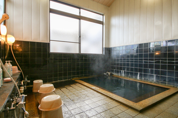 #Natural hot springs_The water has a smooth texture. Your skin will feel silky smooth after you get out of the bath!