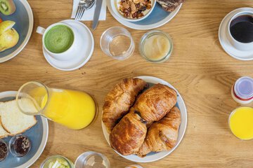 Breakfast meal