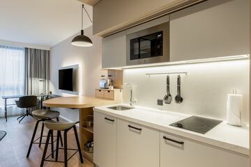 Private kitchenette