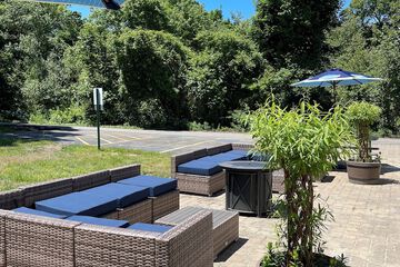 Terrace/Patio 33 of 36