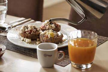 Breakfast meal