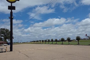 Super 8 by Wyndham Mt. Pleasant TX