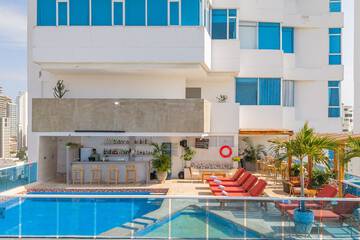 Rooftop pool