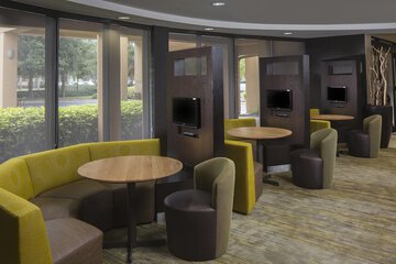 Hotel Interior 4 of 32