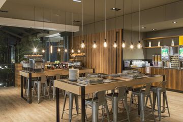 Food court