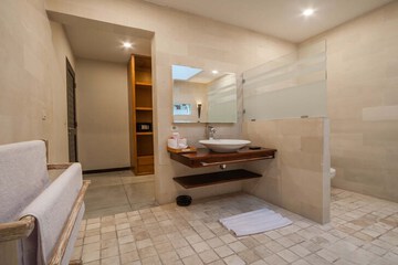 Photo 46