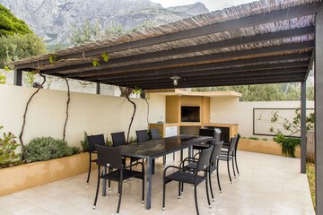 BBQ/picnic area