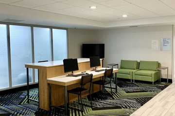 Business Center 66 of 66