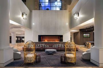 Hilton Lexington / Downtown