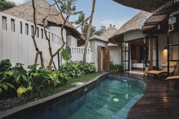 Private pool