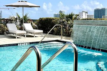 Rooftop pool