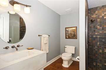 Bathroom sink