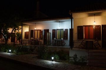 Photo 43