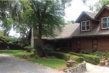 Plantation Oaks Inn