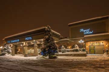 Front of property - evening/night