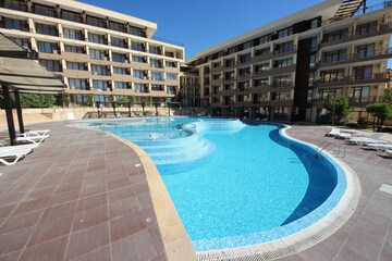 Pool waterfall