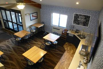 Breakfast/Coffee Service 17 of 18