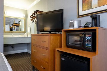 Room 22 of 50