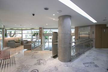 Check-in/check-out kiosk