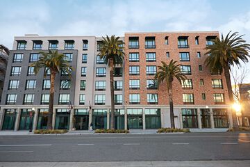 The Fort Sutter Sacramento Tapestry Collection by Hilton