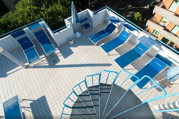 Sundeck