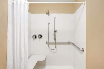 Room 8 of 20