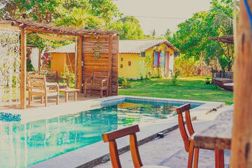 Poolside bar