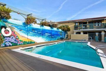 Laguna Brisas - a Beach Hotel