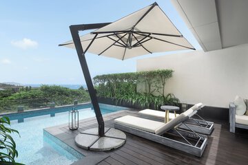 Private pool